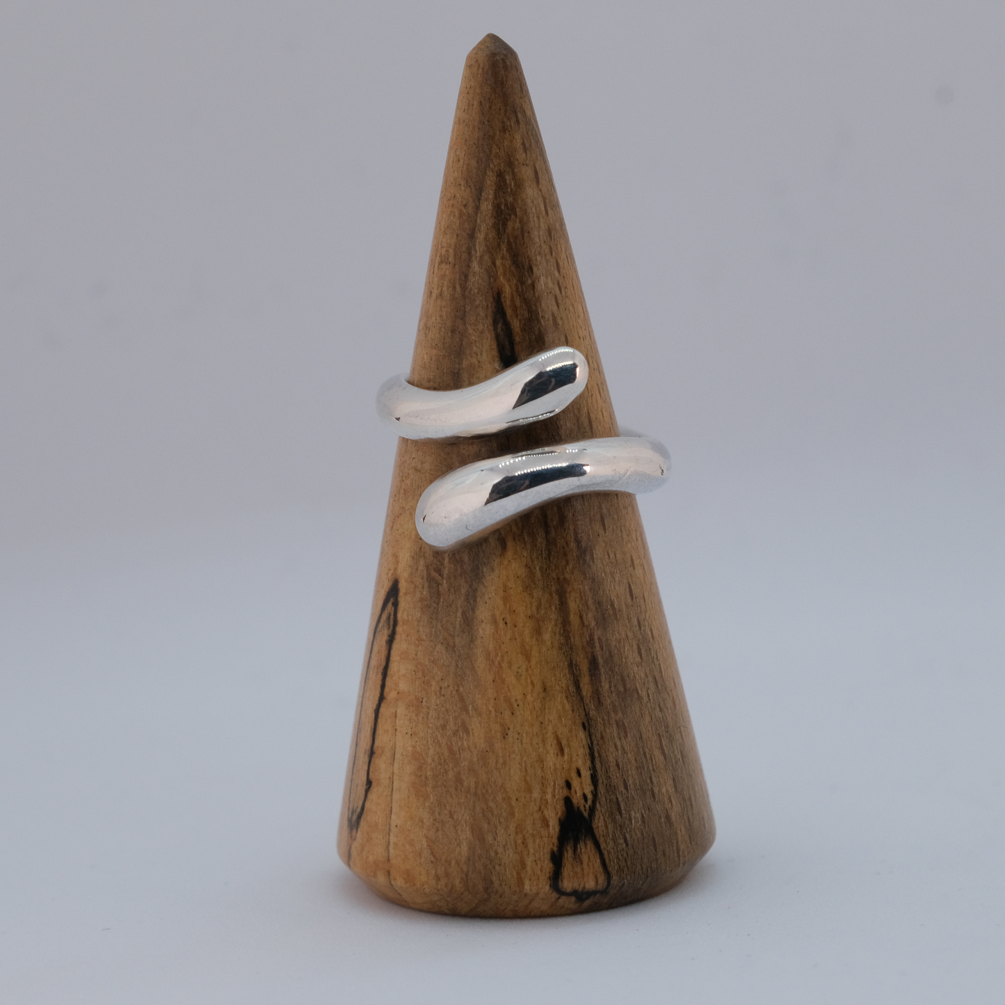 Serpent design ring
