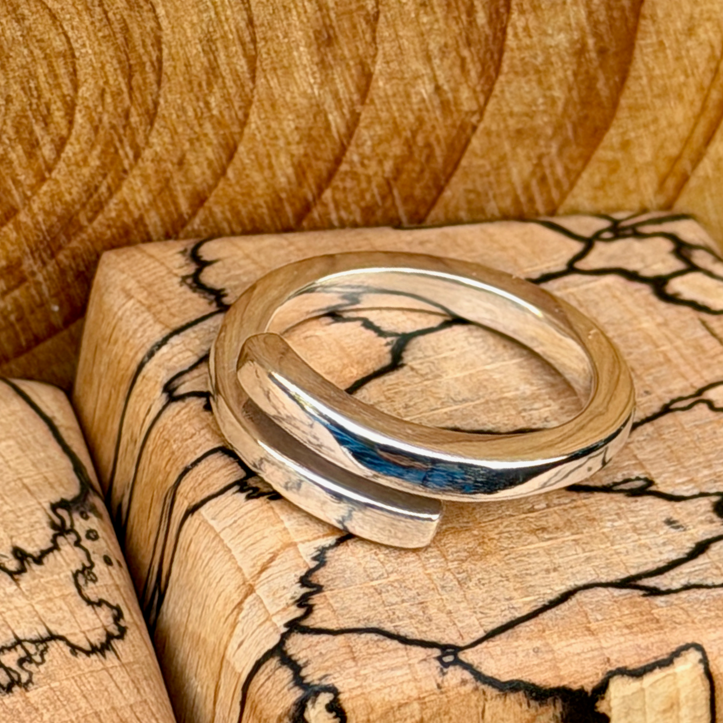 Crossover ring